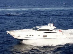 Location-Yachts-Princess-V70-ANG